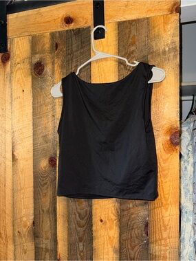 SHEIN Black Sleeveless Crop Tank